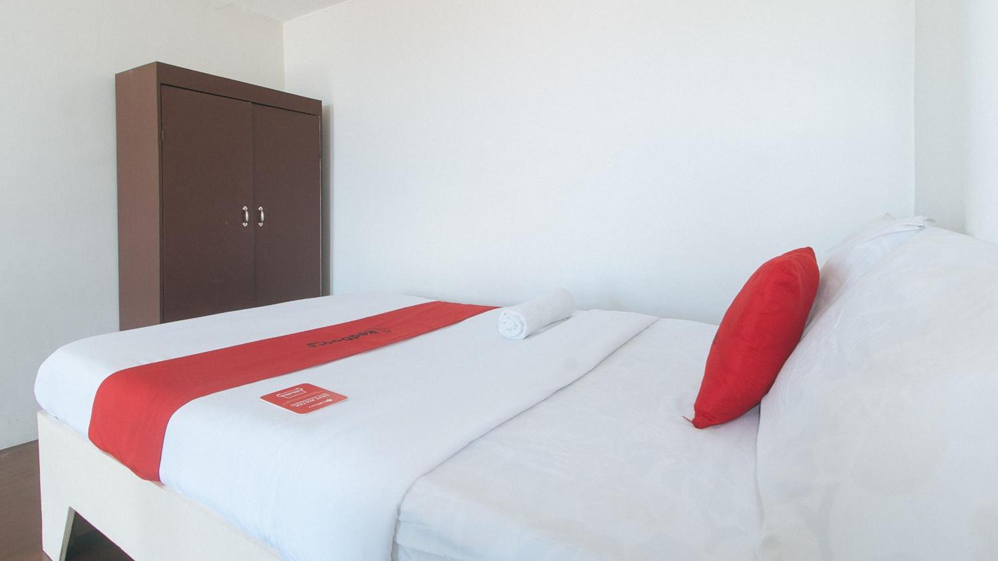 Reddoorz At Goldentown Hotel Davao City Exterior photo
