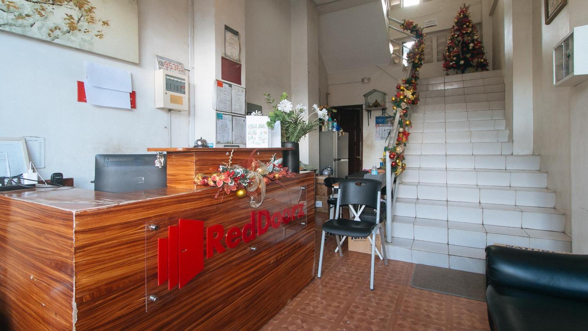 Reddoorz At Goldentown Hotel Davao City Exterior photo